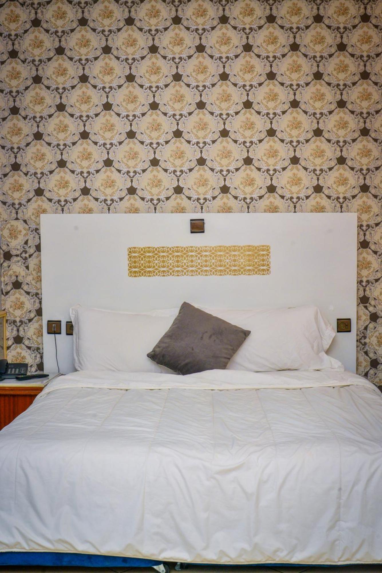 Free Zone Hotel Gzennaia Luaran gambar