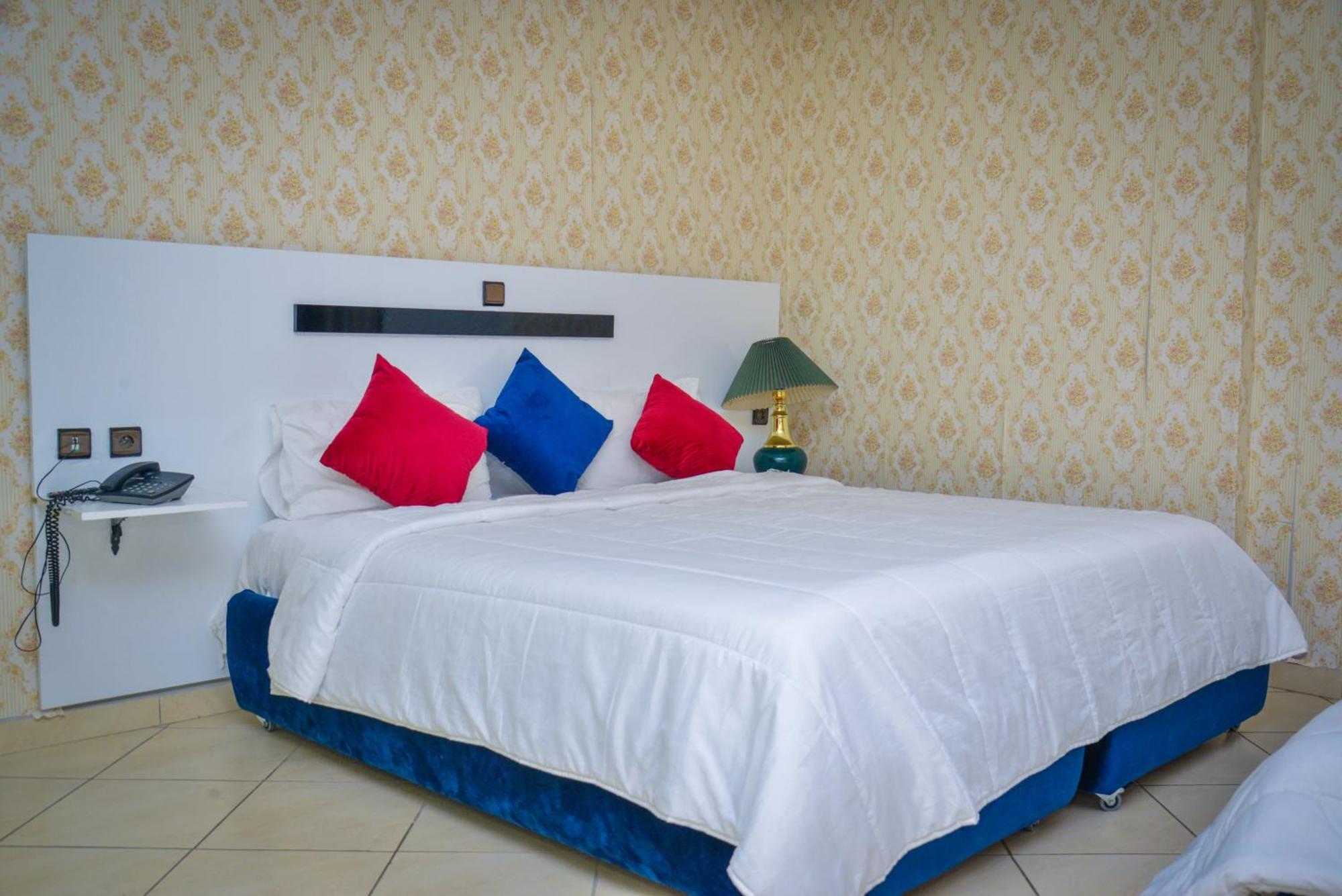 Free Zone Hotel Gzennaia Luaran gambar