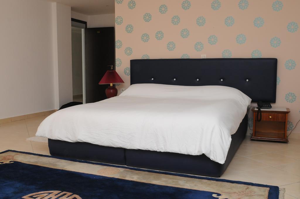 Free Zone Hotel Gzennaia Bilik gambar