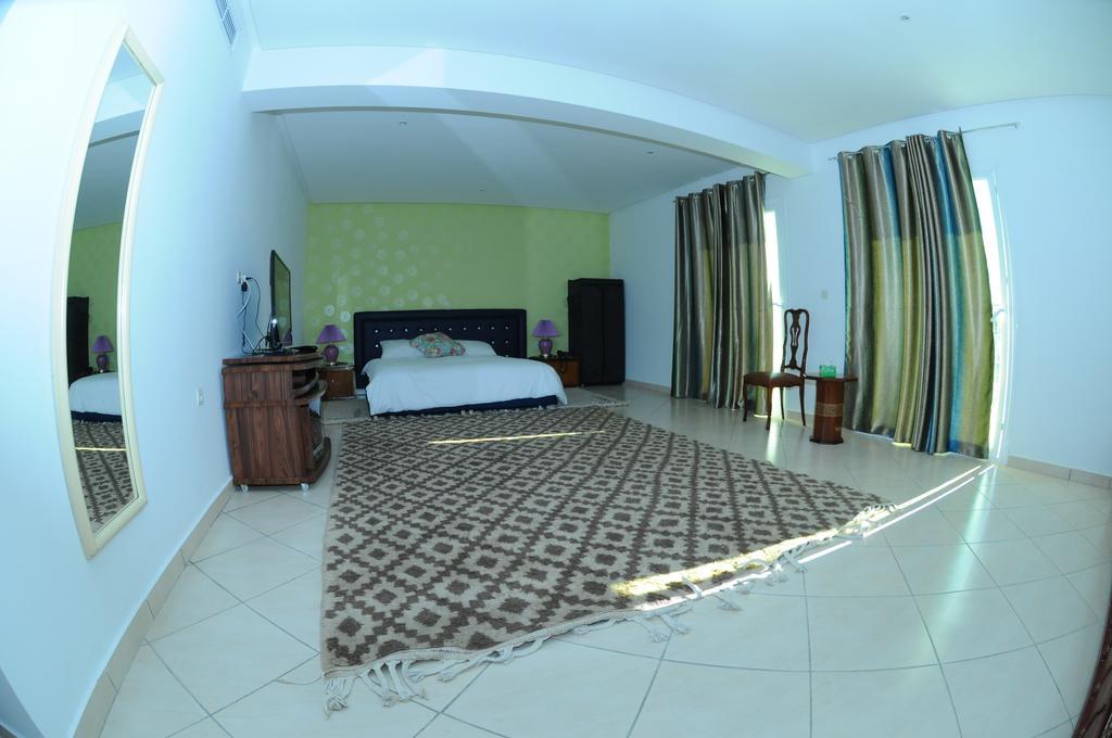 Free Zone Hotel Gzennaia Bilik gambar